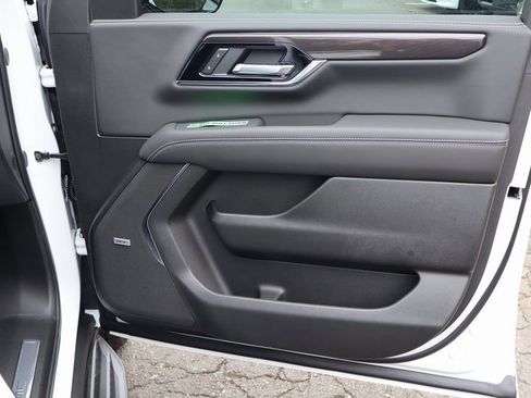 New 2026 GMC Yukon XL Elevation AWD/4WD image 27