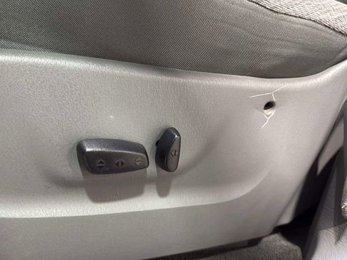 Used 2006 Dodge Grand Caravan SXT FWD image 23