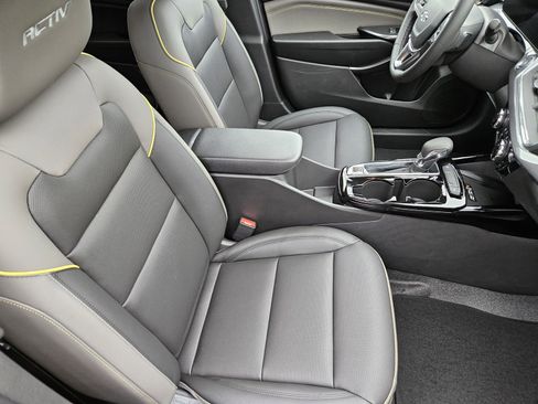 New 2026 Chevrolet Trax ACTIV w/ Sunroof Package image 17