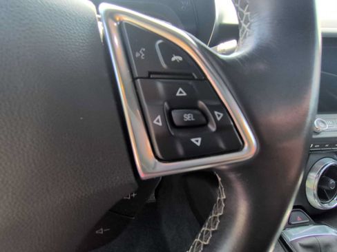 Used 2022 Chevrolet Camaro LT w/ Technology Package RWD image 21