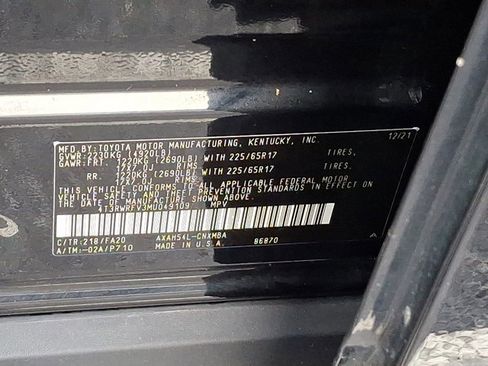 Used 2021 Toyota RAV4 XLE w/ Convenience Package image 30