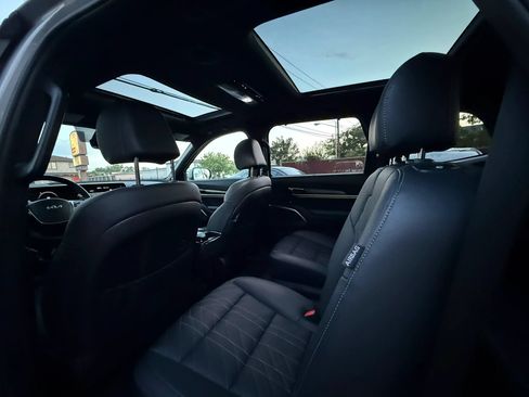 Used 2025 Kia Telluride SX X-Line AWD/4WD image 12