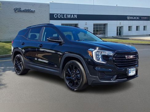 Certified 2023 GMC Terrain SLE w/ Driver Convenience Package FWD image 1