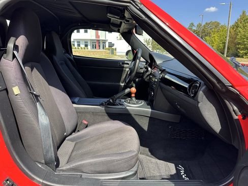 Used 2007 MAZDA MX-5 Miata Touring image 14