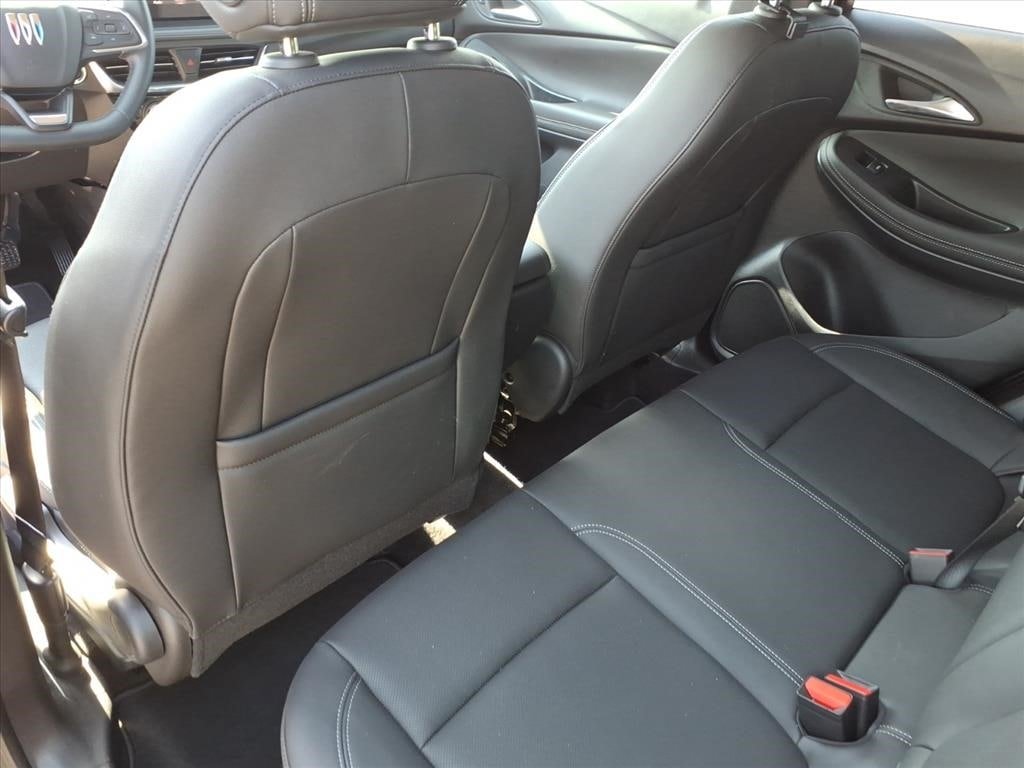 Used 2024 Buick Encore GX Sport Touring AWD/4WD image 14