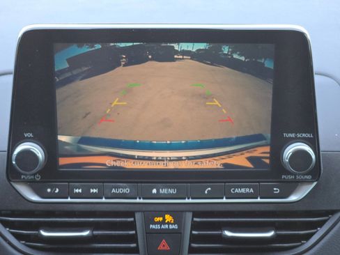 Used 2022 Nissan Altima 2.5 SV image 17