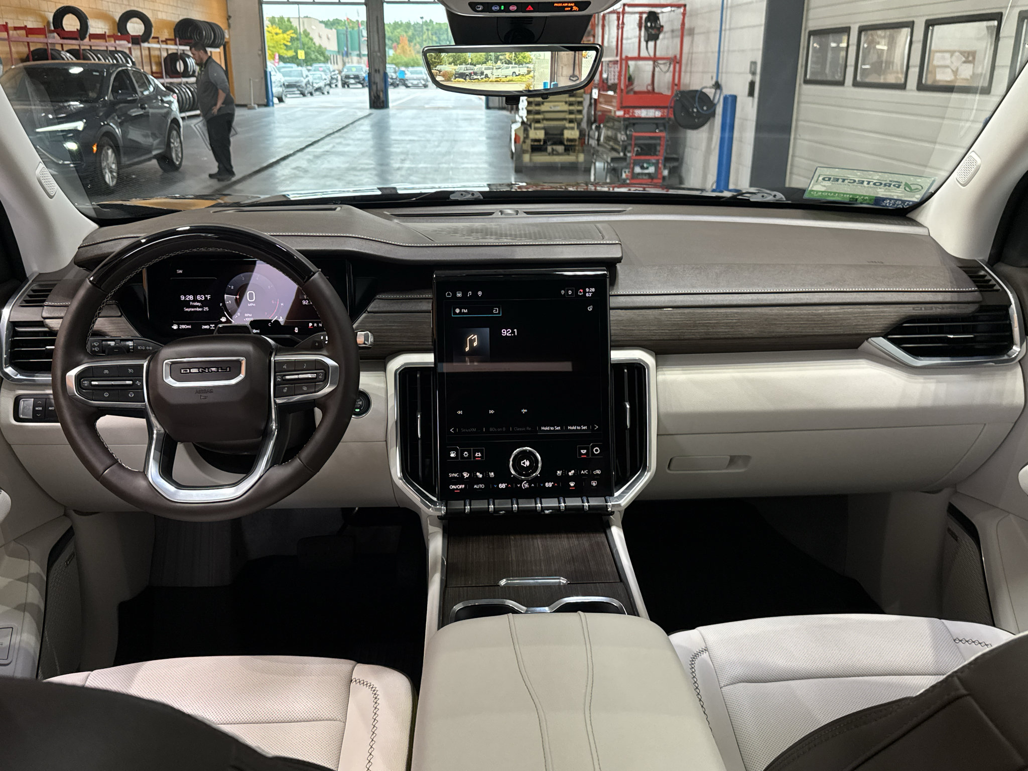 Used 2026 GMC Acadia Denali w/ Super Cruise Package AWD/4WD image 15