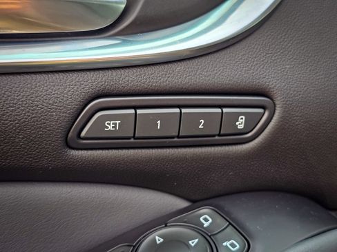 Used 2021 Buick Enclave Premium w/ Surround and Sites Package AWD/4WD image 12