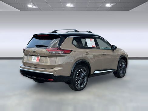 Certified 2025 Nissan Rogue Platinum FWD image 13