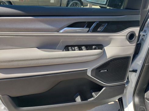 New 2026 Jeep Grand Wagoneer 4WD image 12
