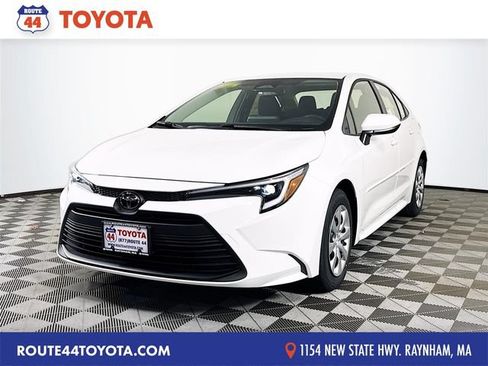 Certified 2026 Toyota Corolla LE FWD image 1