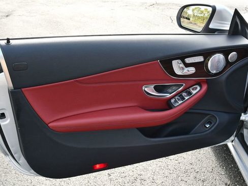 Used 2020 Mercedes-Benz C 300 4MATIC Cabriolet image 56