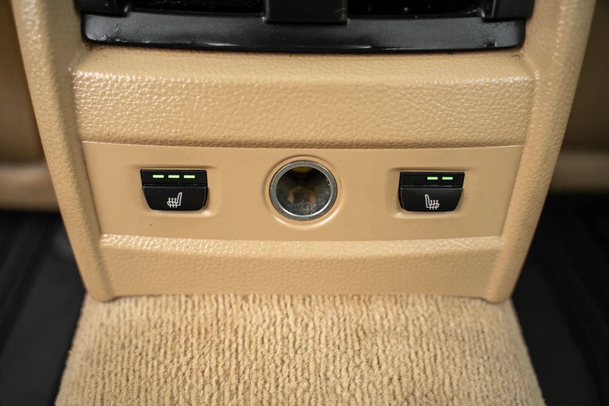 Used 2015 BMW 328i xDrive Sedan AWD/4WD image 9