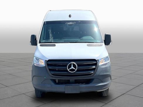 Used 2024 Mercedes-Benz Sprinter 3500 image 4