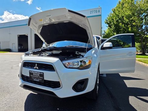 Used 2013 Mitsubishi Outlander Sport ES FWD image 25