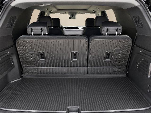 New 2026 Chevrolet Traverse High Country w/ LPO, Floor Liner Package FWD image 14