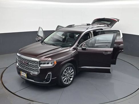Used 2021 GMC Acadia Denali w/ Denali Ultimate Package AWD/4WD image 31