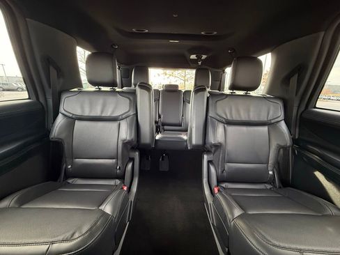 New 2025 Ford Expedition Max Platinum w/ Stealth Performance Package image 30