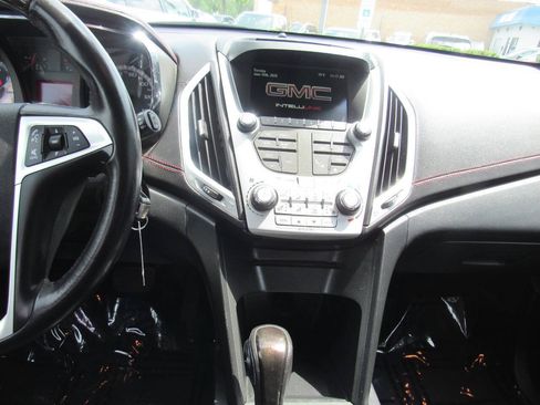 Used 2015 GMC Terrain Denali FWD image 30
