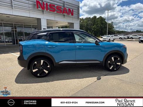 Certified 2025 Nissan Kicks SR w/ Interior Electronics Package AWD/4WD image 11