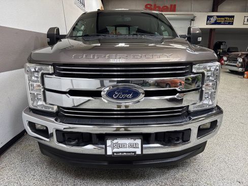 Used 2018 Ford F250 Lariat w/ Camper Package image 2