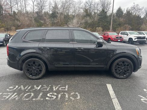 Used 2021 Kia Telluride SX w/ SX Prestige Package image 4