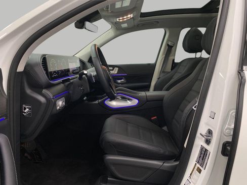 Certified 2026 Mercedes-Benz GLS 450 4MATIC image 33
