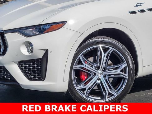 Used 2022 Maserati Levante GT image 3