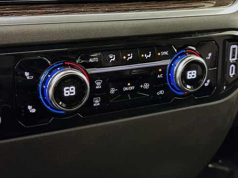 New 2026 GMC Sierra 1500 Elevation image 16