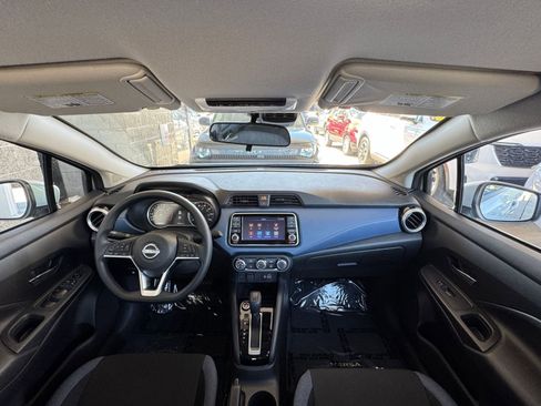 Used 2025 Nissan Versa SV image 32
