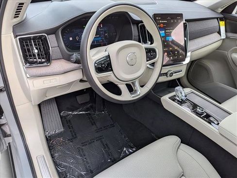 New 2026 Volvo XC90 T8 Ultra image 3