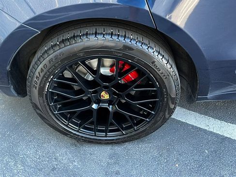 Used 2018 Porsche Macan GTS AWD/4WD image 12