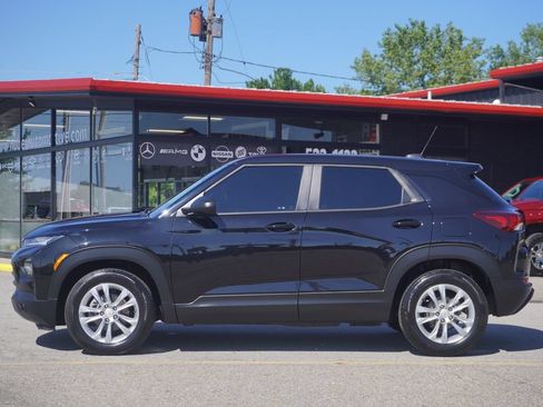 Used 2021 Chevrolet TrailBlazer LS FWD image 4