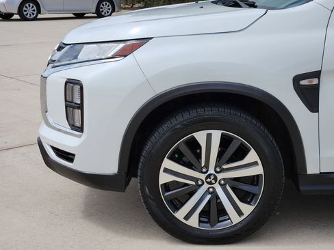 Used 2020 Mitsubishi Outlander Sport ES FWD image 8