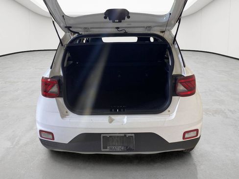 Used 2023 Hyundai Venue SEL w/ Cargo Package FWD image 21