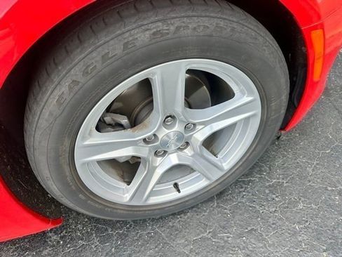 Used 2021 Chevrolet Camaro LT image 12