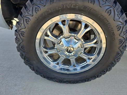 Used 2017 Ford F350 XLT w/ XLT Premium Package image 11