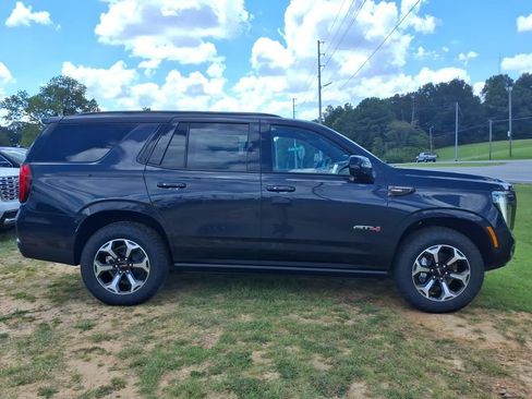 New 2026 GMC Yukon AT4 Ultimate AWD/4WD image 8