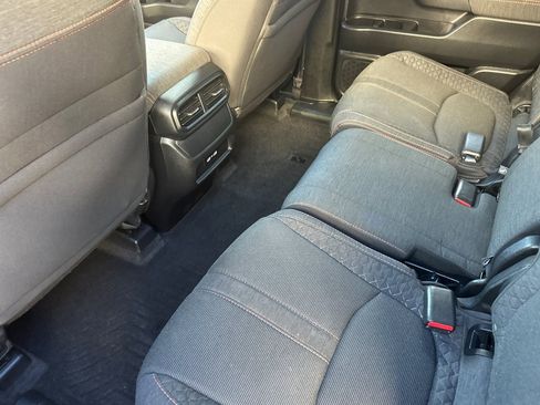 Used 2023 Honda Pilot Sport image 15