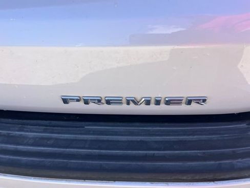 Used 2025 Chevrolet Tahoe Premier RWD image 6