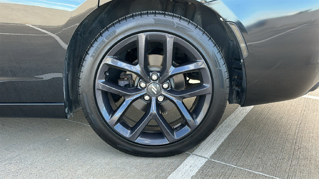Used 2021 Dodge Charger SXT w/ Blacktop Package RWD image 18