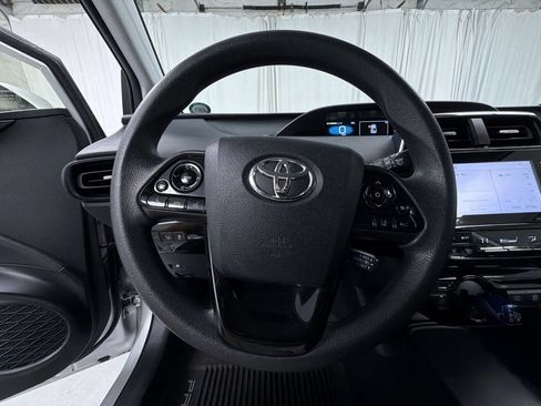 Certified 2021 Toyota Prius LE AWD/4WD image 26