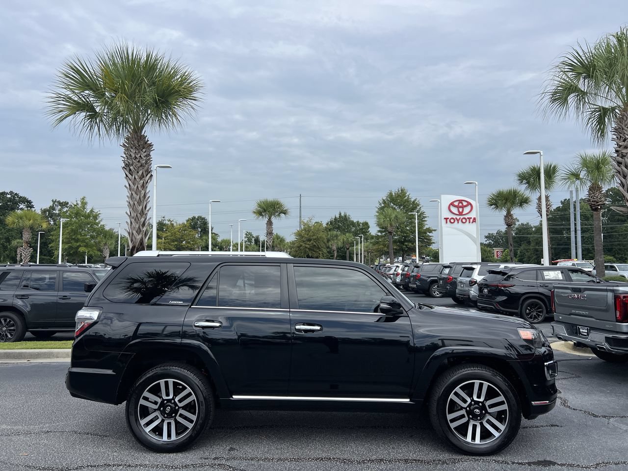 Used 2021 Toyota 4Runner Limited AWD/4WD image 11