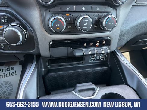 Used 2022 RAM 1500 Big Horn AWD/4WD image 17