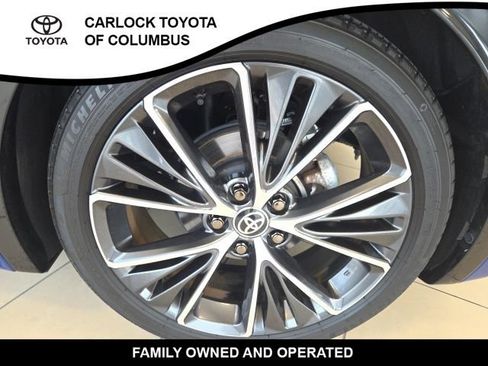 Used 2024 Toyota Prius XLE AWD/4WD image 11
