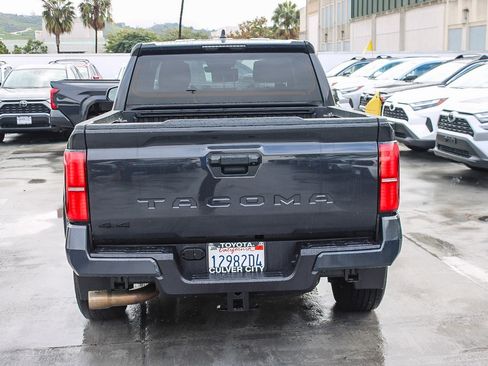 Used 2024 Toyota Tacoma TRD Sport image 8