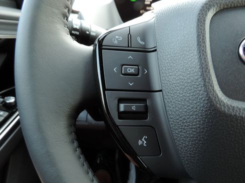 Used 2023 Subaru Solterra AWD image 22