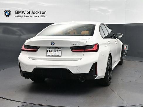 New 2026 BMW 330i Sedan w/ M Sport Package RWD image 7