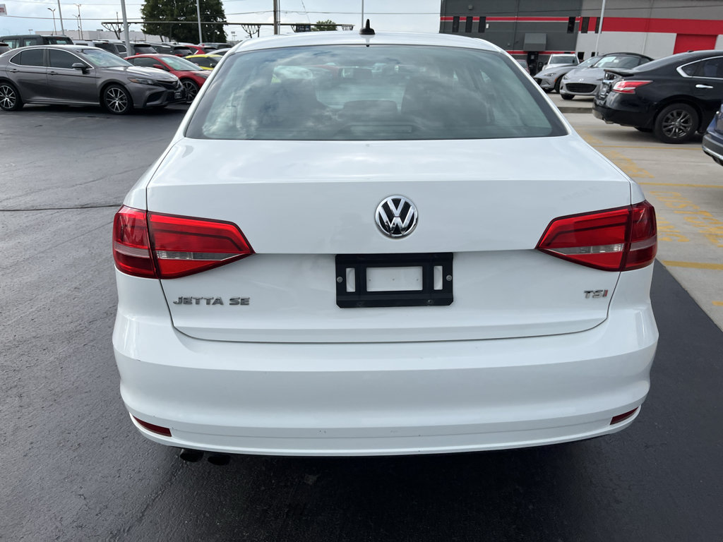 Used 2015 Volkswagen Jetta SE FWD image 10