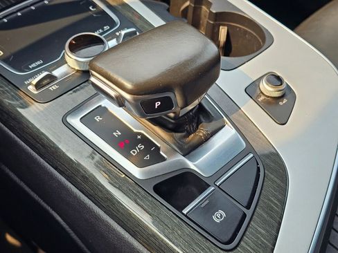 Used 2018 Audi Q7 2.0T Premium Plus w/ Premium Plus Package image 34